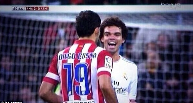 Diego Costa vẫn ghê sợ trò bẩn của Pepe